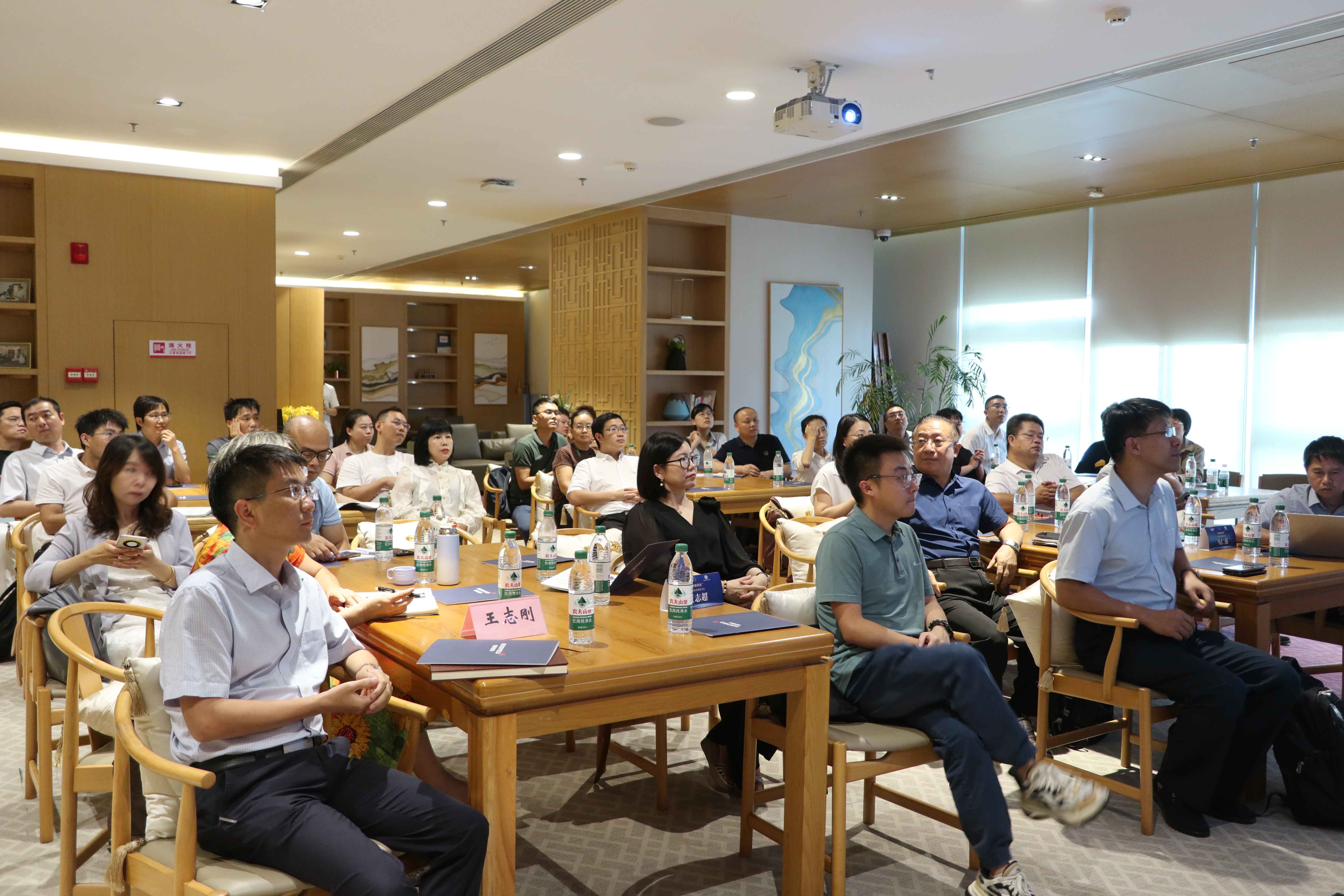 薈萃一堂！精彩紛呈！博濟(jì)新藥說(shuō)橫琴中藥沙龍圓滿(mǎn)落幕！